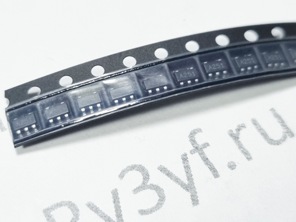 LD3985M33R, 3.3В (SOT-23)